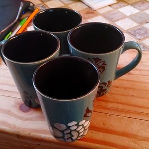 Set of 4 Cuisinart  mugs